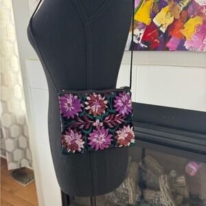 🔥Free with purchase of 50$ or more 🔥Purple and Pink Floral Crossbody Bag